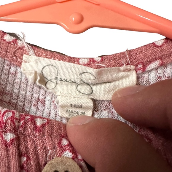 Jessica Simpson one romper size 12 months mauve color with matching headband - Picture 5 of 6